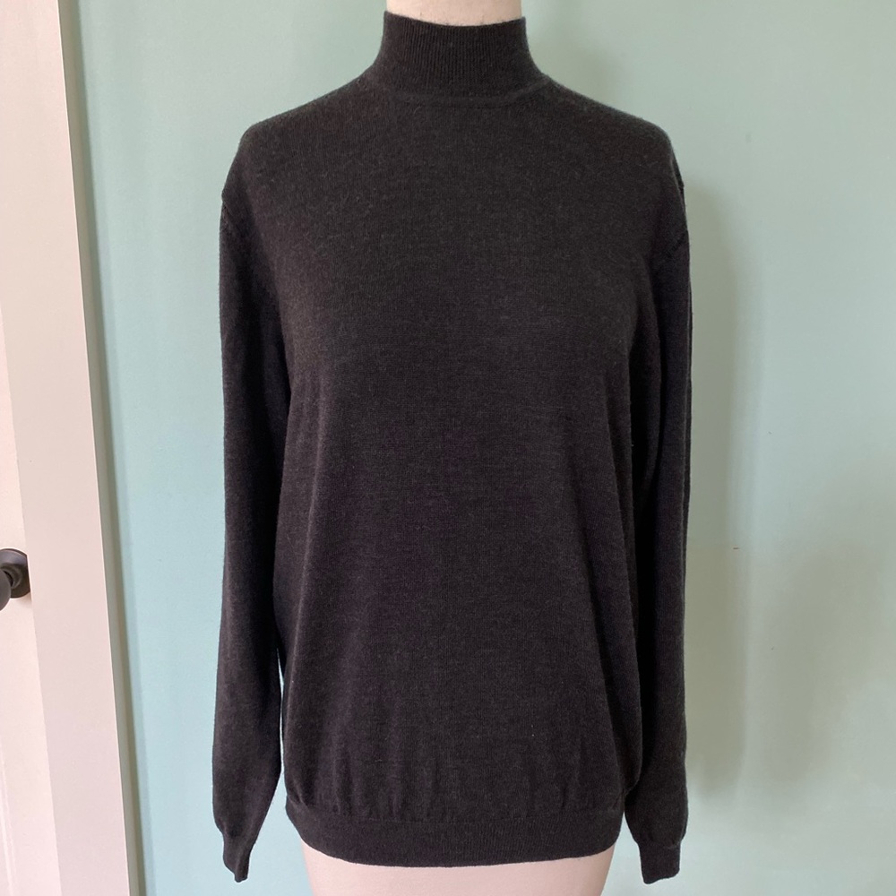 BROOKS BROTHERS CHARCOAL GRAY 100 % MERINO WOOL LONG SLEEVE MOCK NECK SWEATER